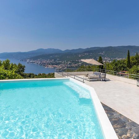Amazing Apartment In Rijeka With Wifi Kültér fotó