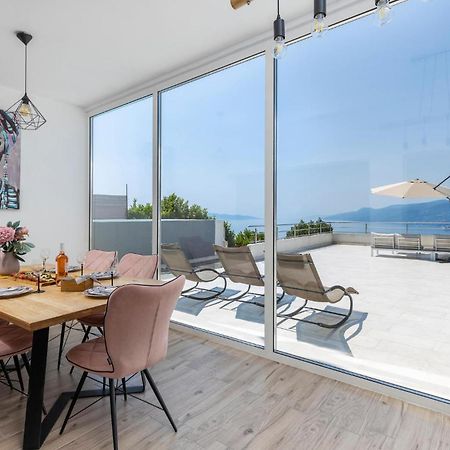 Amazing Apartment In Rijeka With Wifi Kültér fotó