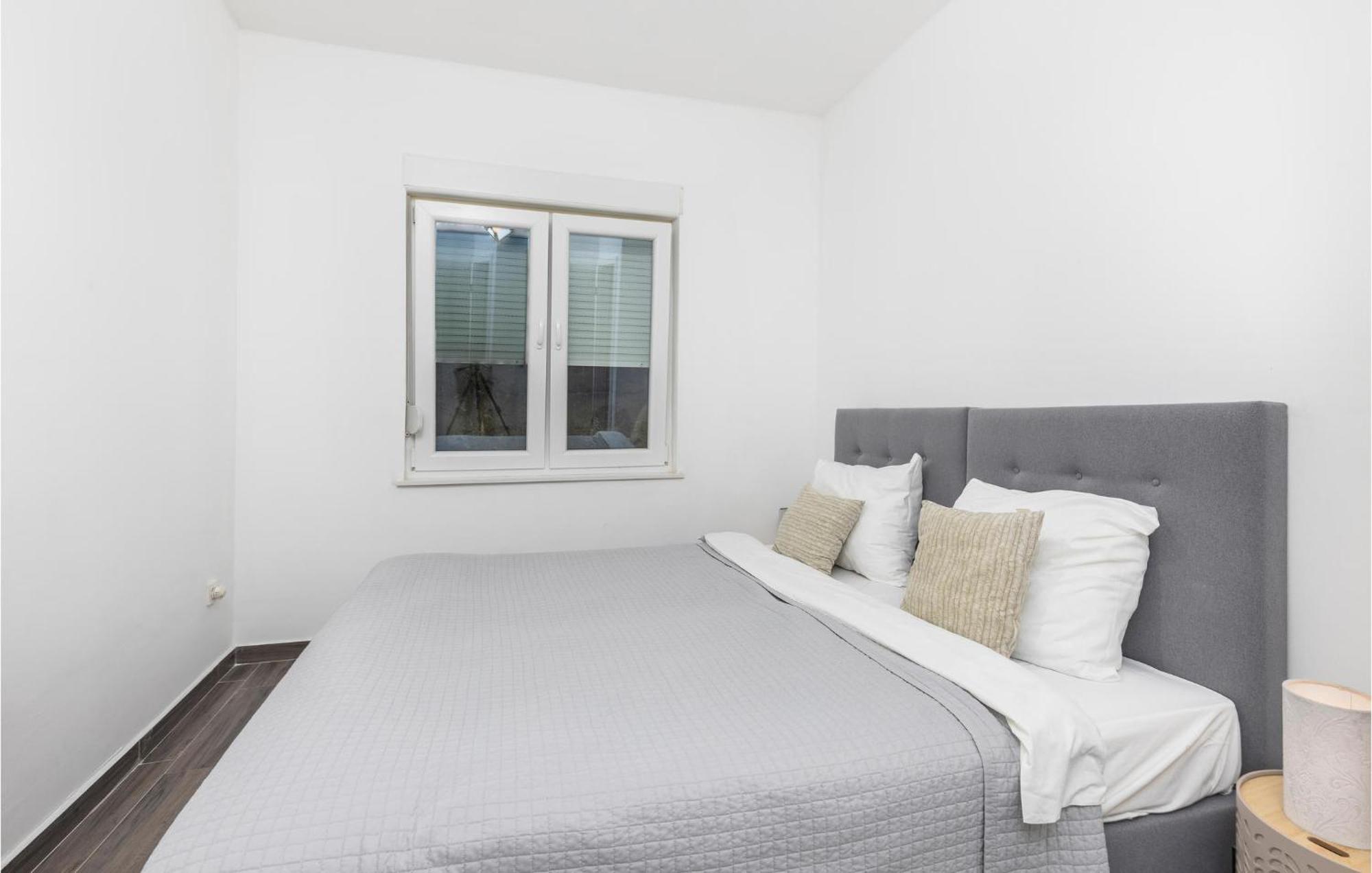 Amazing Apartment In Rijeka With Wifi Kültér fotó