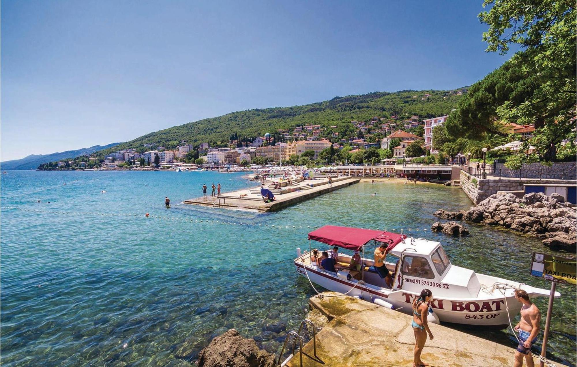 Amazing Apartment In Rijeka With Wifi Kültér fotó